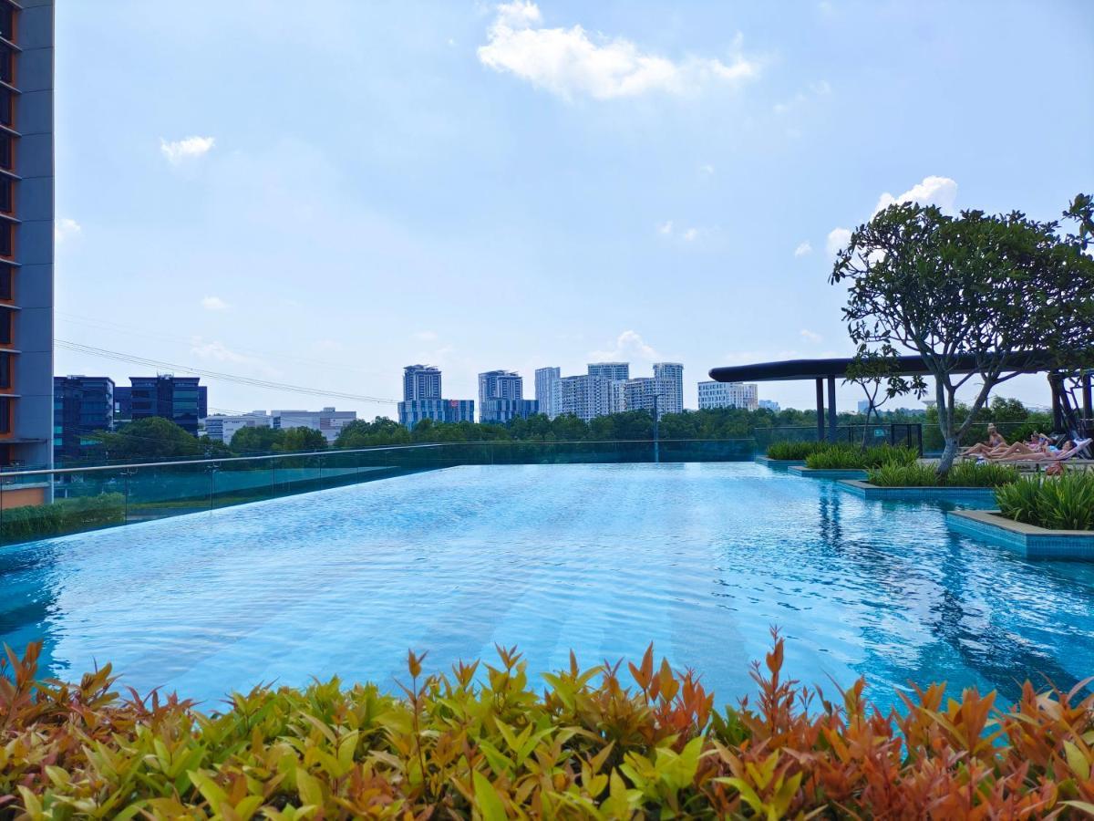 Kanvas Soho Cyberjaya/Netflix/Gym/Jacuzzi/Klia エクステリア 写真